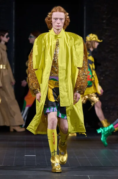 Look 37